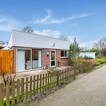 Endearing Holiday Home In Noordwijkerhout With Garden Bbq Экстерьер фото