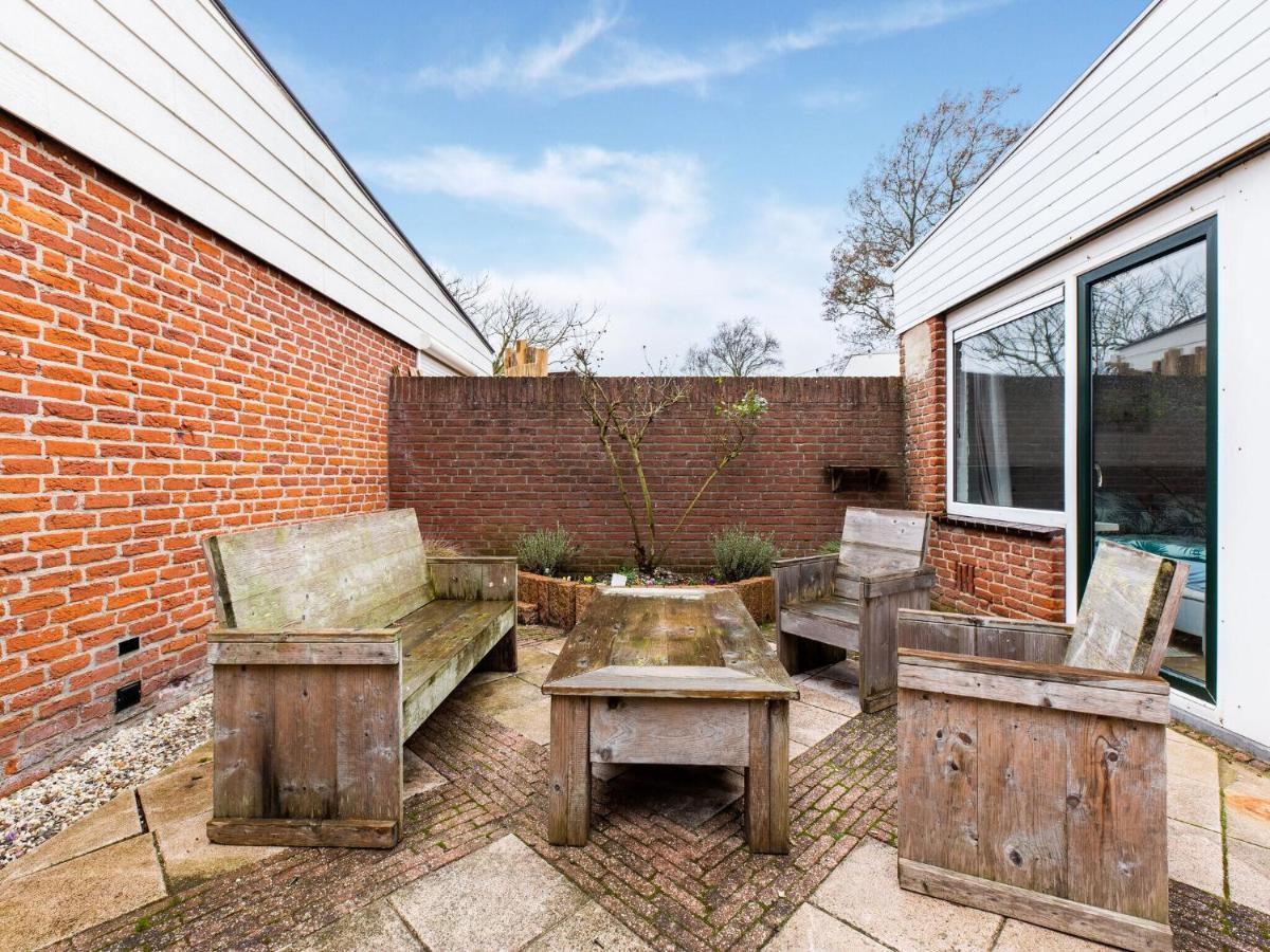 Endearing Holiday Home In Noordwijkerhout With Garden Bbq Экстерьер фото